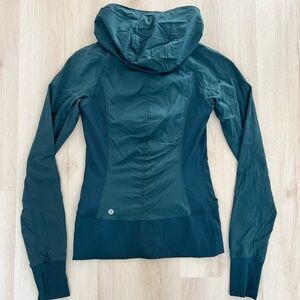 Lululemon dark greenish/blue in flux jacket